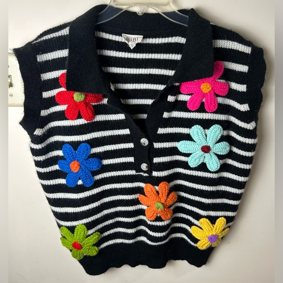 BiBi Sweaters - BiBi Sweater Vest Women’s L Black/White Striped Flower Patch‎ Cottagecore BOHO